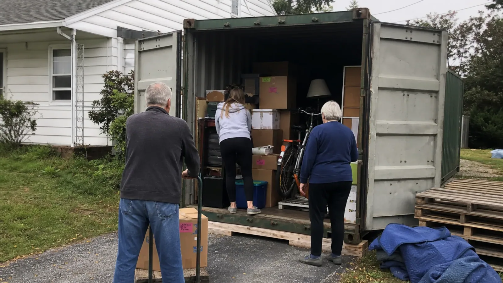 International Shipping shipping container storage